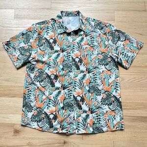 BUC'EES HAWAIIAN STYLE BUTTON-DOWN SHORT SLEEVED SHIRT